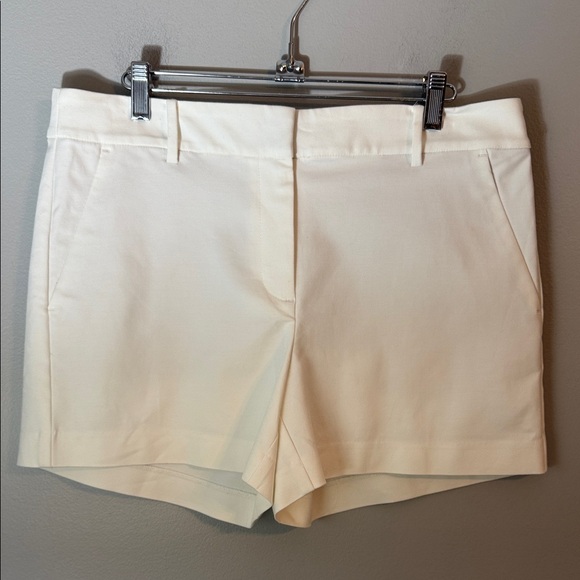 LOFT NEW White Riviera Shorts in Doubleweave Size 6 - Picture 3 of 14